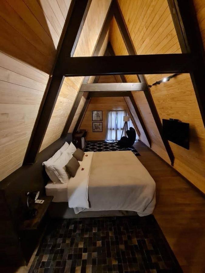 La Mansarda Hotel 우루비시 외부 사진
